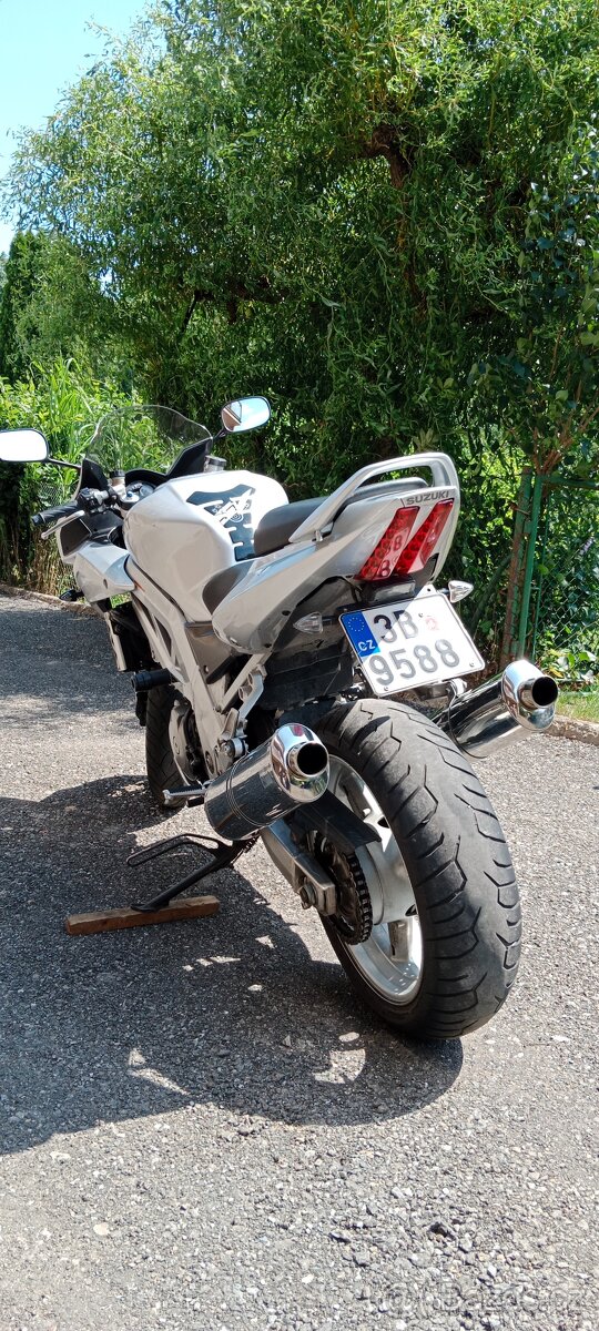 Suzuki SV1000 S - 7