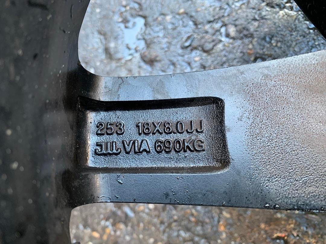 Original ALU kola 3x 18" 8J ET35 letní Matador 225/40/R18 - 7