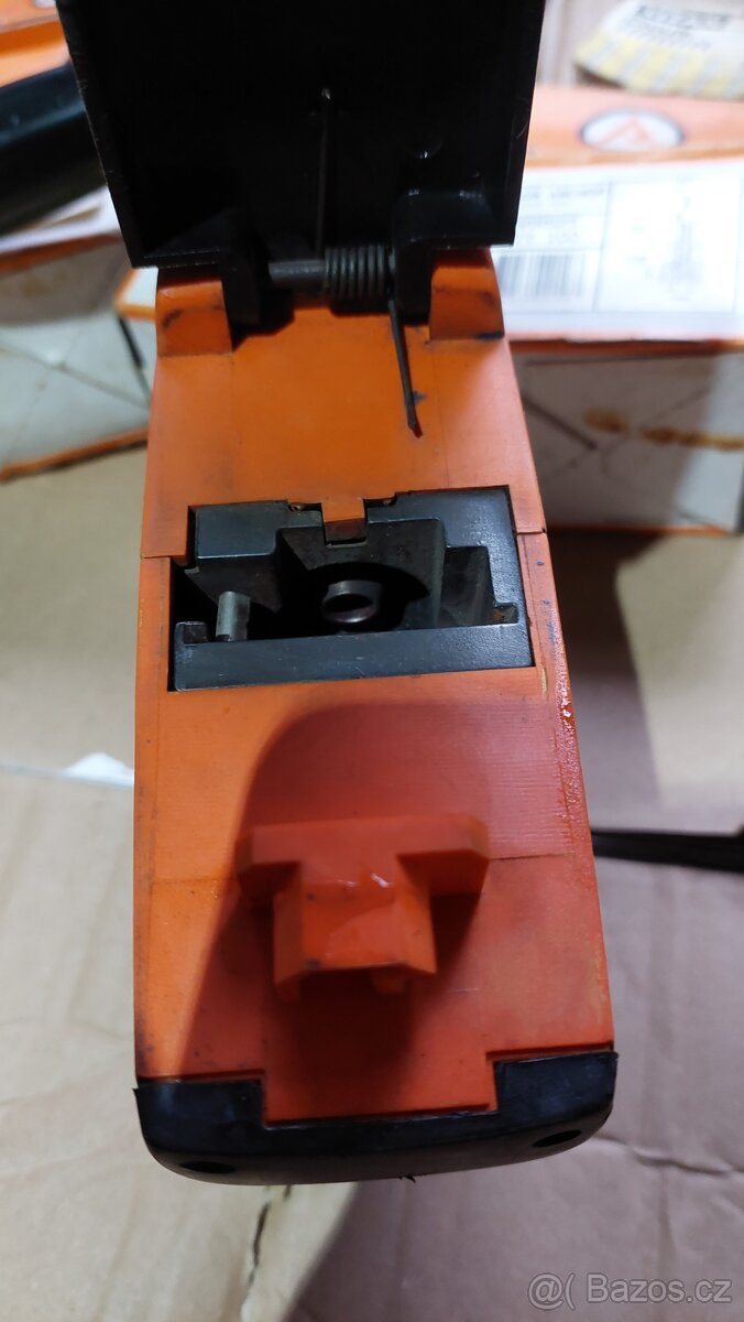 Nastřelovaci pistole RAMSET - 7