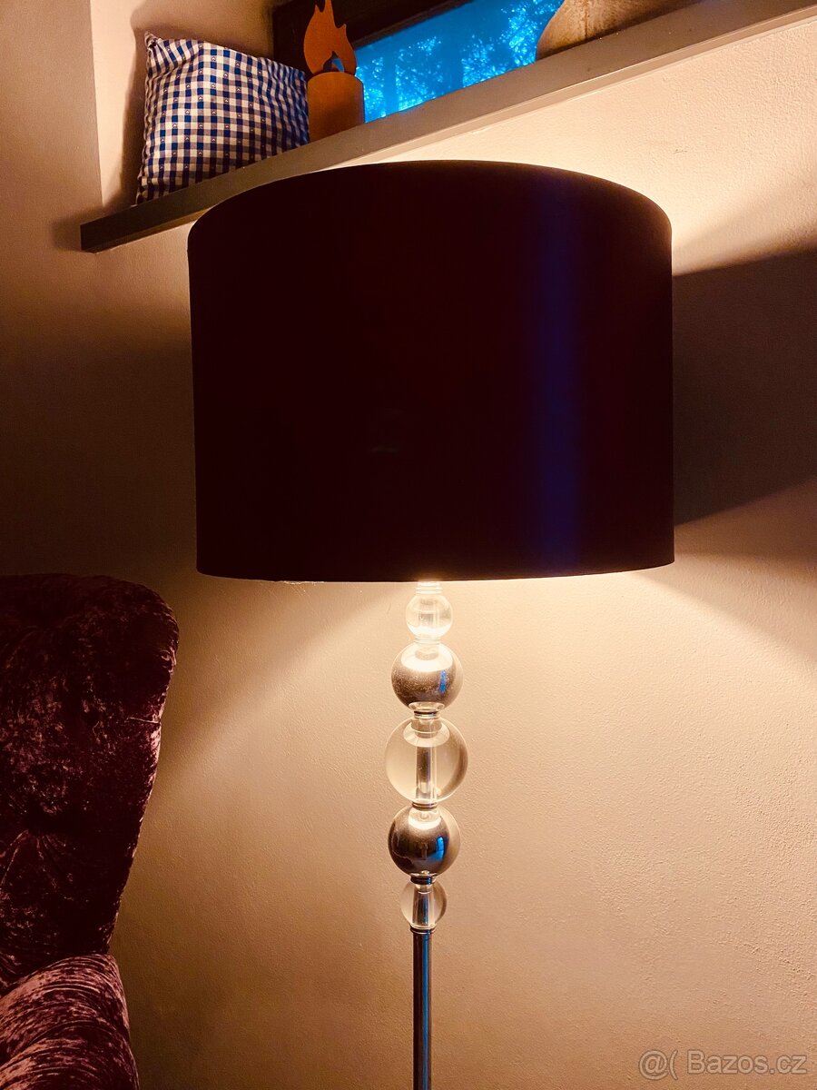 Křeslo ušák s taburetem - 7