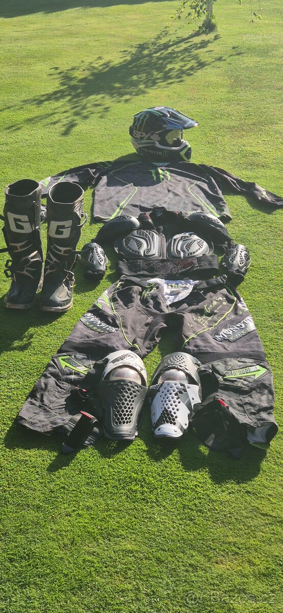 Motokrosový komplet - 7