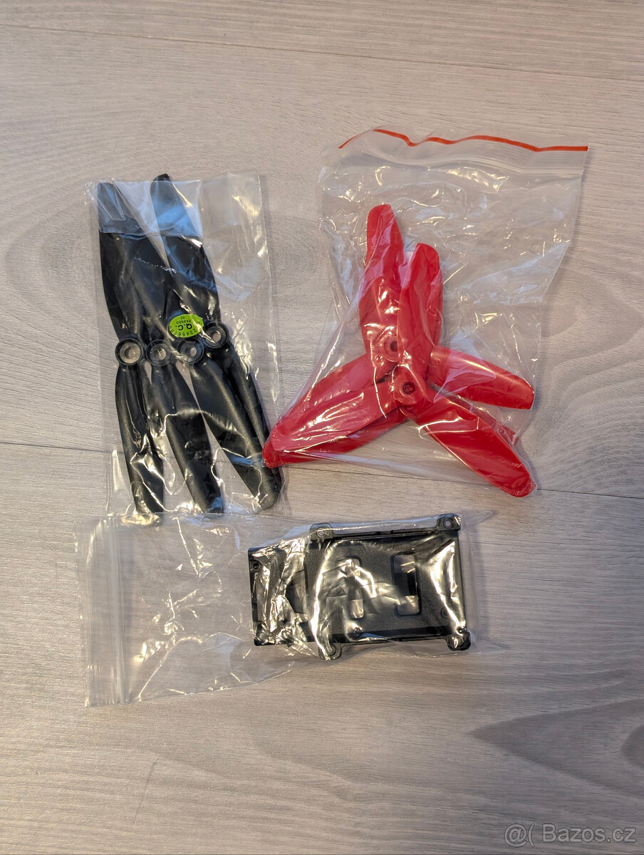 Dron MJX RC Bugs 6, FPV kit, + 2 akumulátory - 7