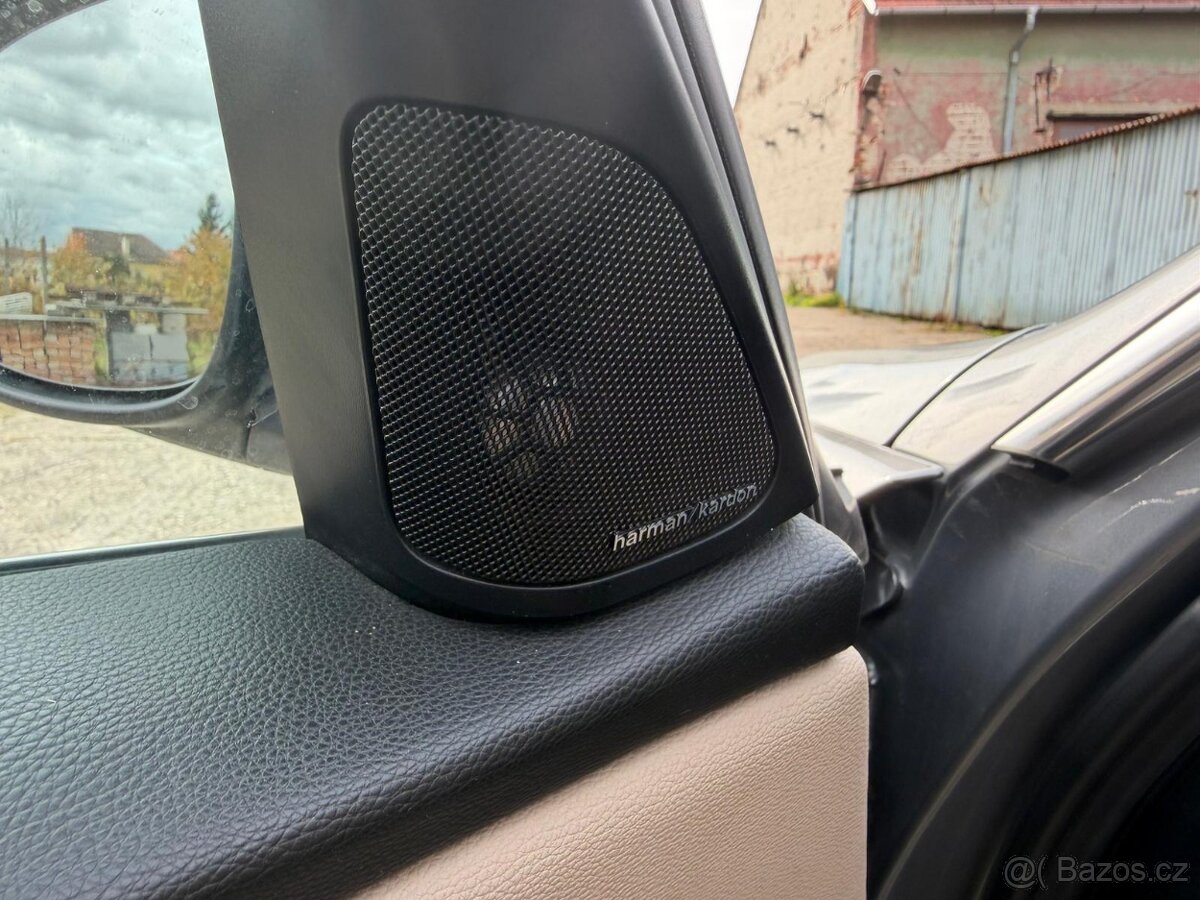 BMW E91 LCI 325d 150kW na náhradní díly - 7