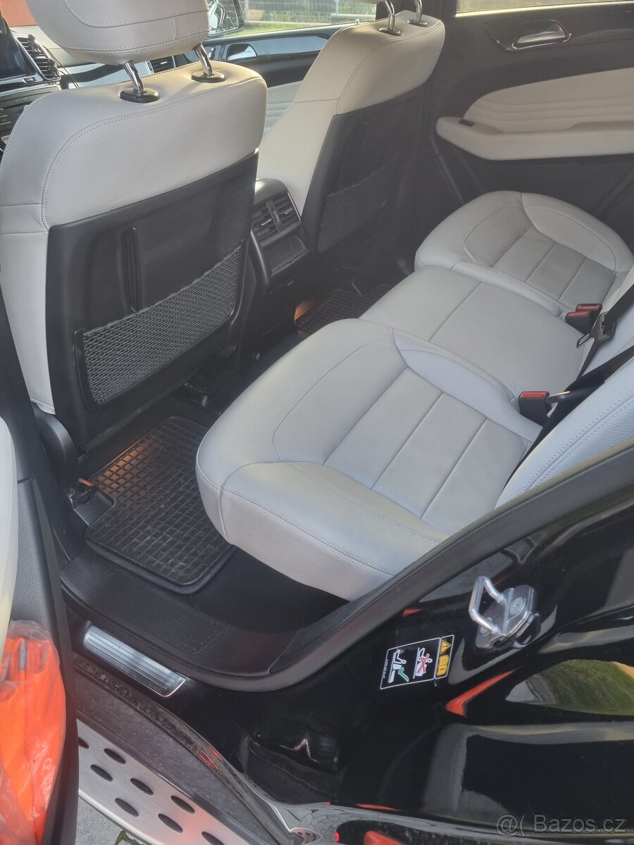 Mercedes - Benz GLE 350 - 7