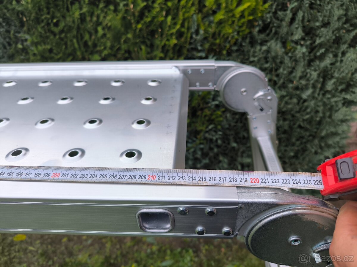 Skládací lešeno/žebřík - 7