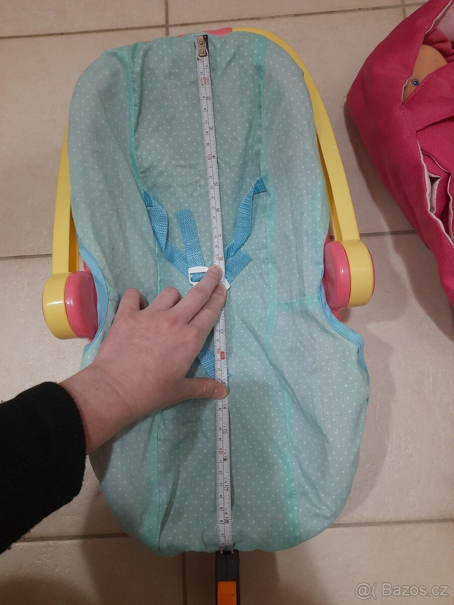 Panenka s doplňky - 7