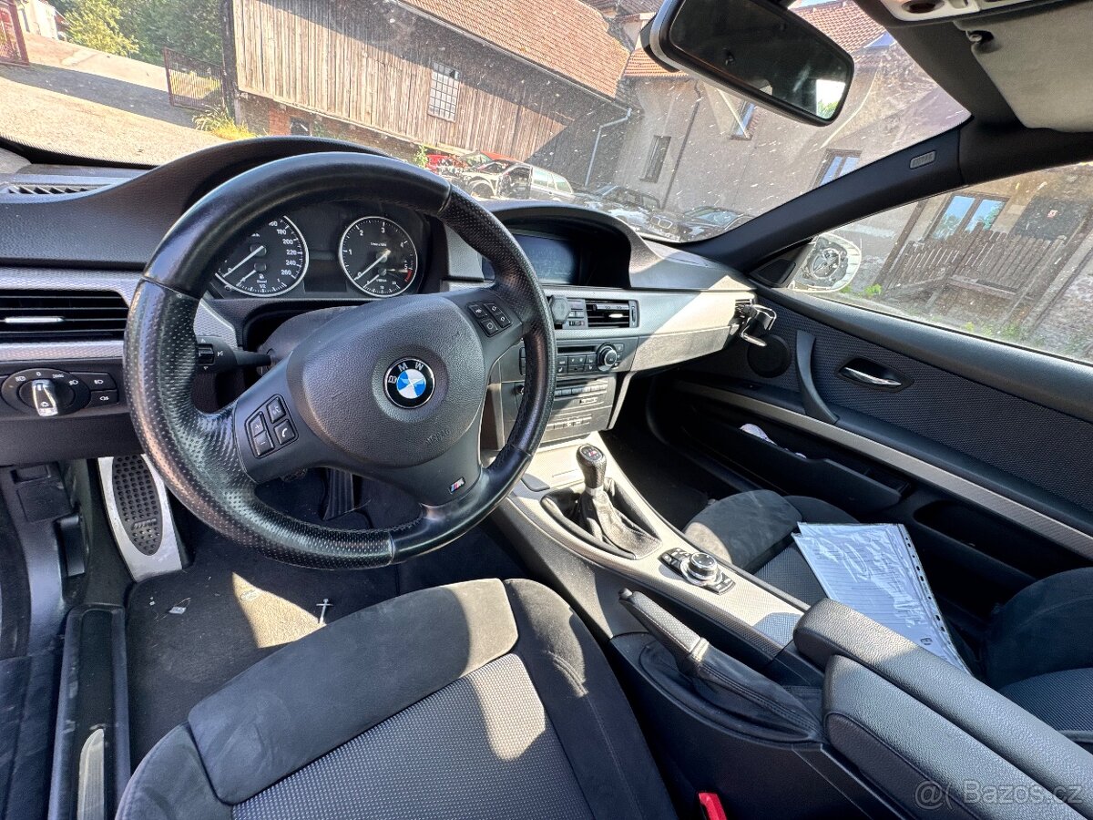 BMW E92 320xd Mpaket / nahradni dily - 7