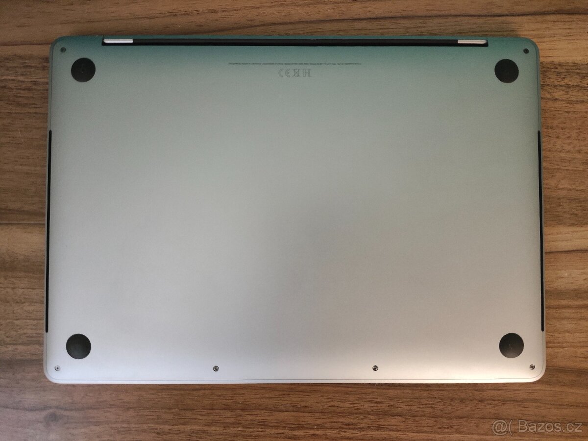 MacBook Pro 13 2017 | i5 • 8GB • 256GB SSD - 7