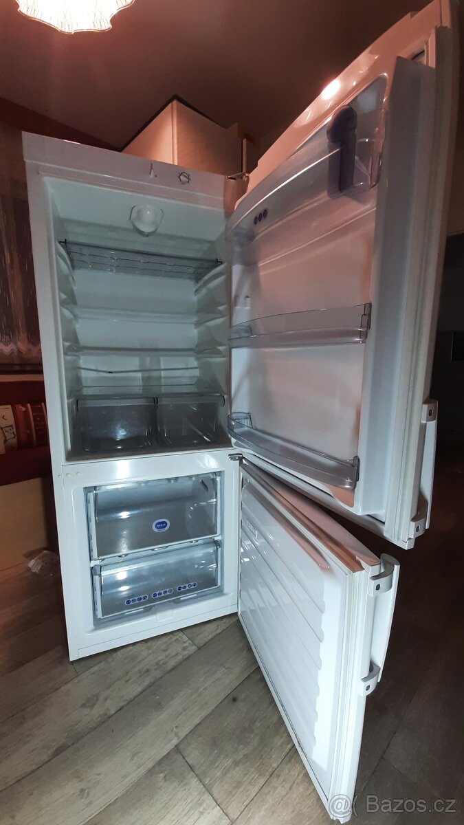 Lednice s mrazákem - 7