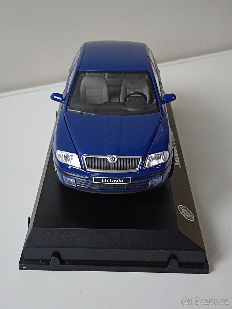 Škoda Octavia modrá 1:24 Abrex - 7
