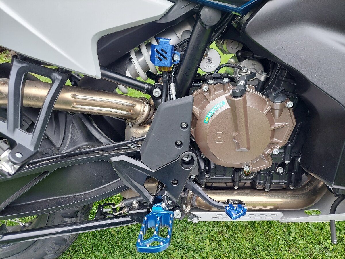 Husqvarna Norden 901 Expedition - 7