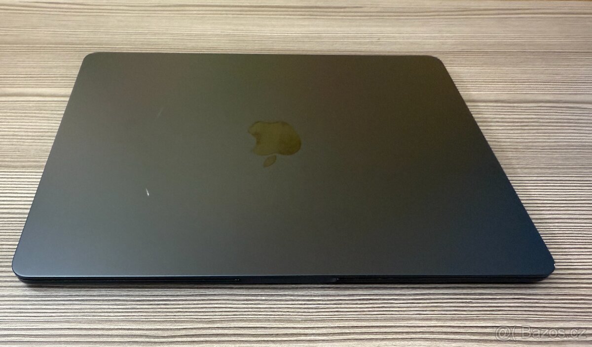 MacBook Air 13" 2022 M2 8GB 256GB Temně Inkoustový - 7