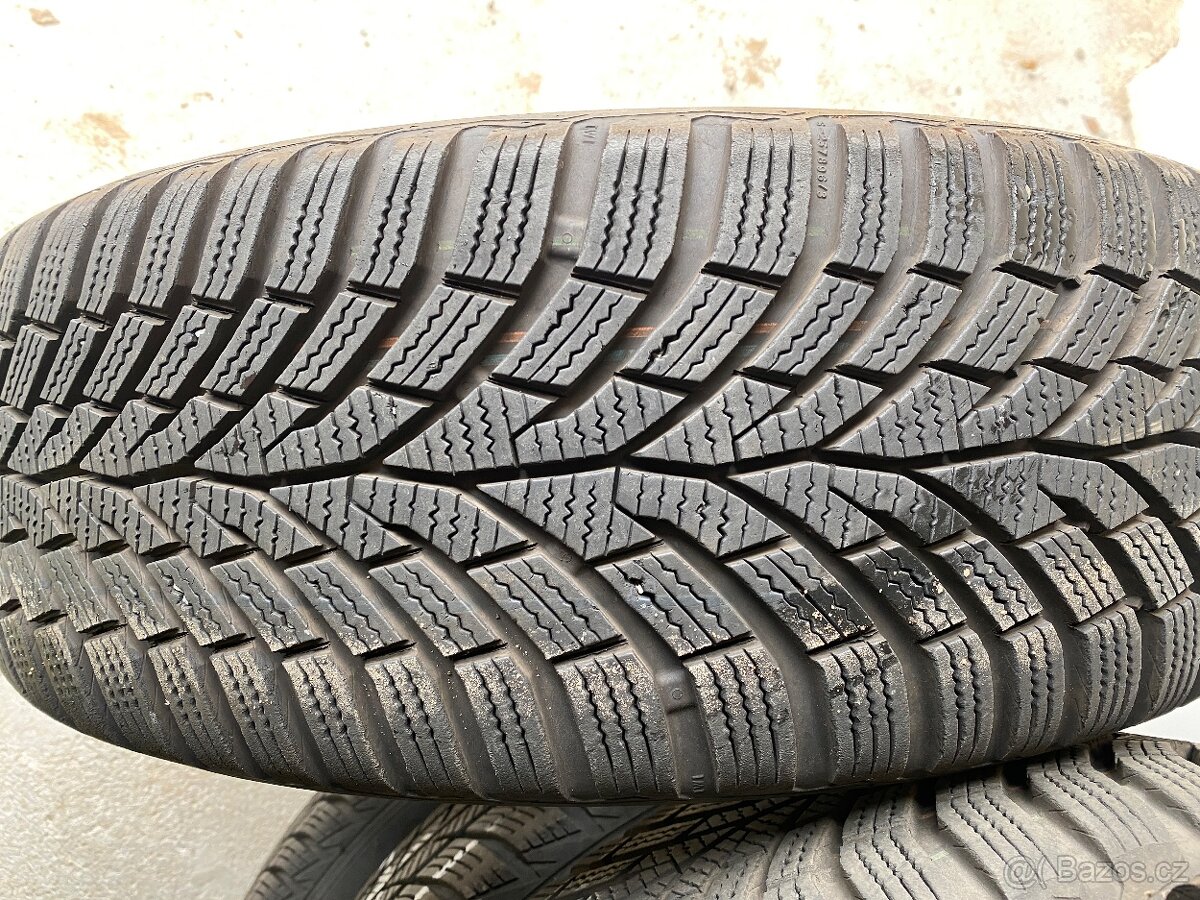 Plechové disky 16” 5x112 a zimní pneu 205/55/R16 Continental - 7