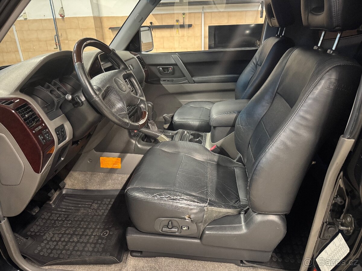 Mitsubishi Pajero 3.2DiD V6, 4x4, MANUÁL - 7