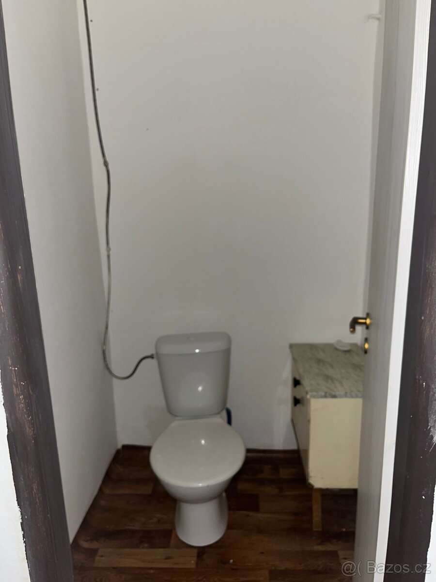 Byt 1+1, Březenecká, Chomutov - 7