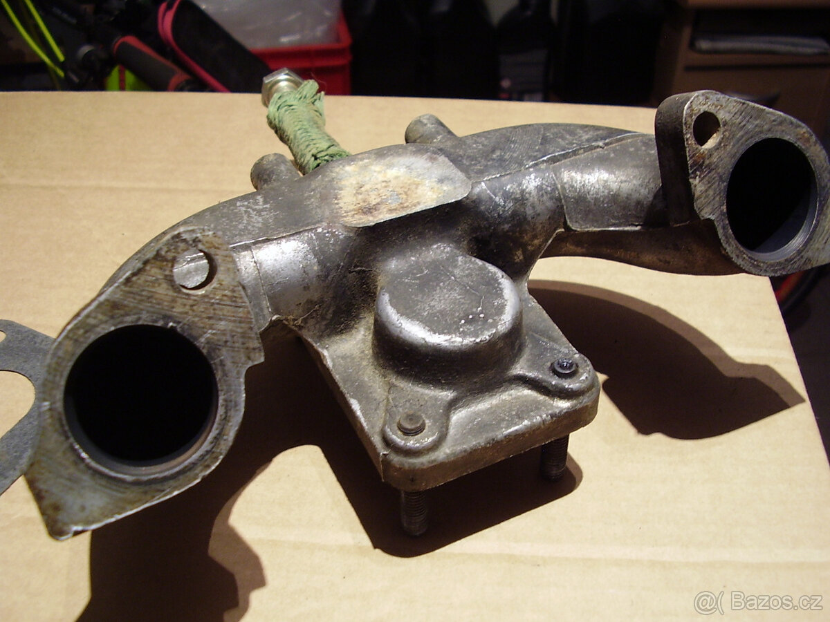 Škoda 120 sání, kryt kliky, cívka - 7