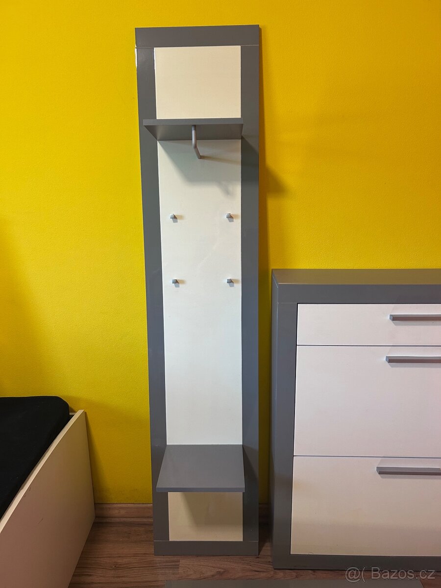 Nábytek do předsíně/chodby - 7