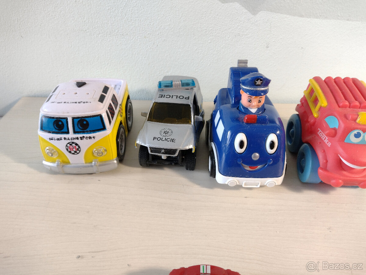 Různá autíčka - 7