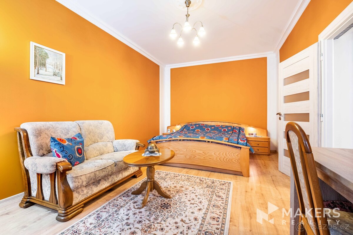 Prodej bytu 4+1, 120,5 m², historický dům, Teplice, ul. Na S - 7