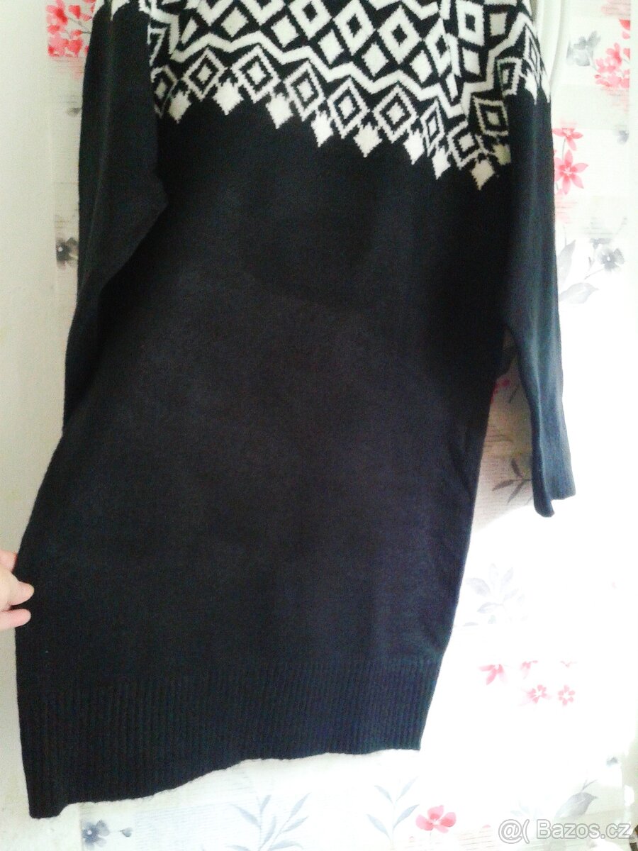 Teploučké pletené šaty s páskem 38/40 - 7