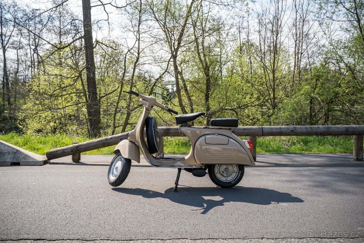 Motorka Piaggio Vespa 150CC (1974) - 7