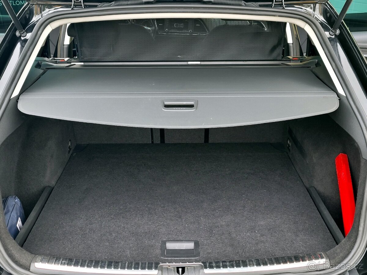 Seat Leon, 2,0 TDI Style SERV.KNÍŽKA, možné splátky - 7