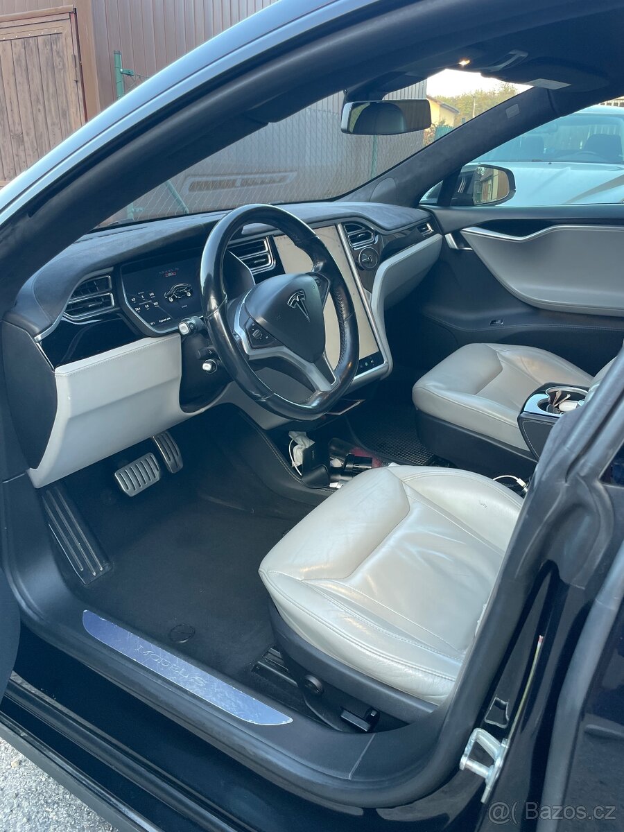 Tesla model s P90D Nabíjení zdarma SC01 - 7