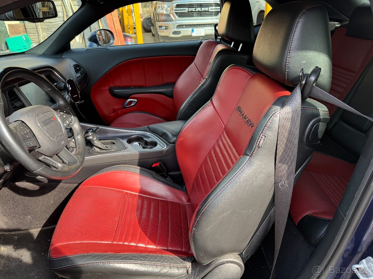 DODGE CHALLENGER - 7