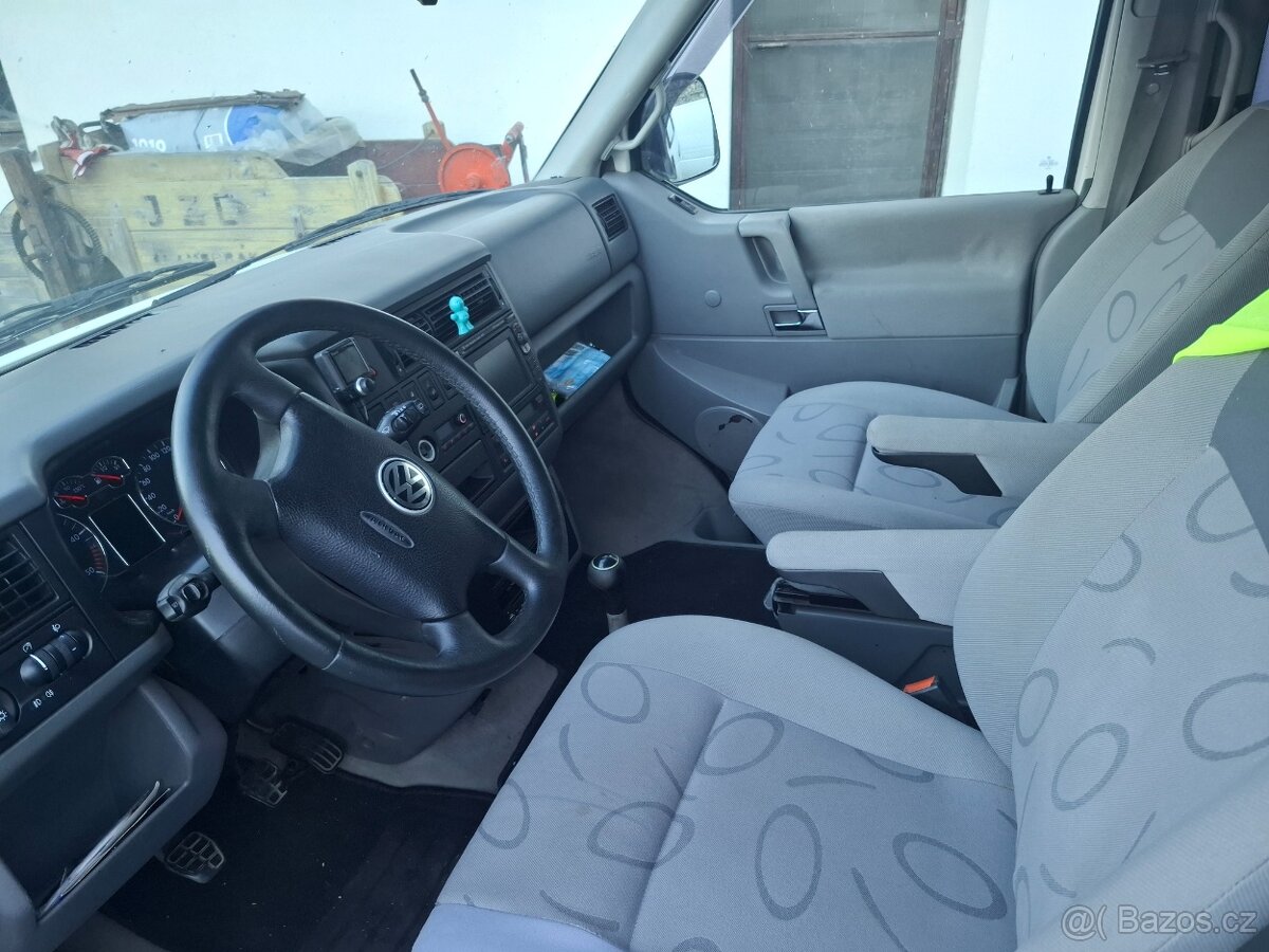 Volkswagen Multivan T4 2.5 TDi 111kW - 7