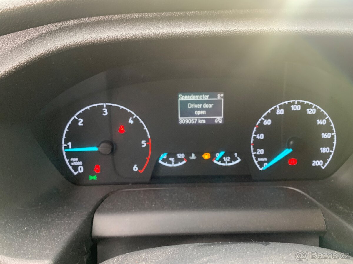 Ford Transit Dumbo - 7