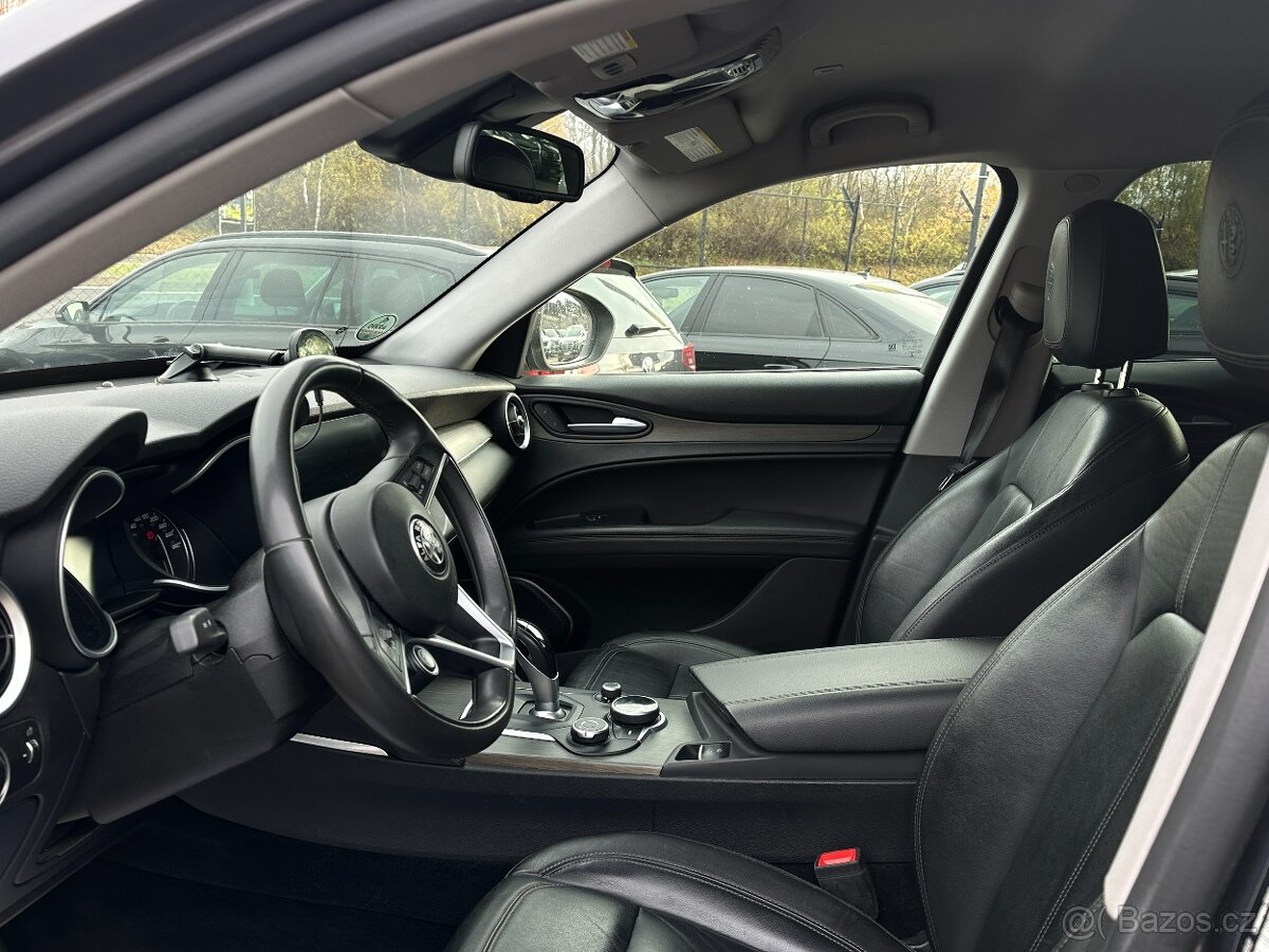 Alfa Romeo Stelvio 2018 - 7