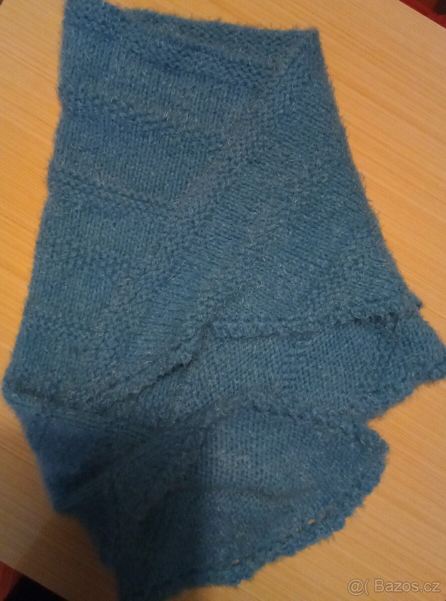 Modrý ručně pletený pléd/ šátek - 7