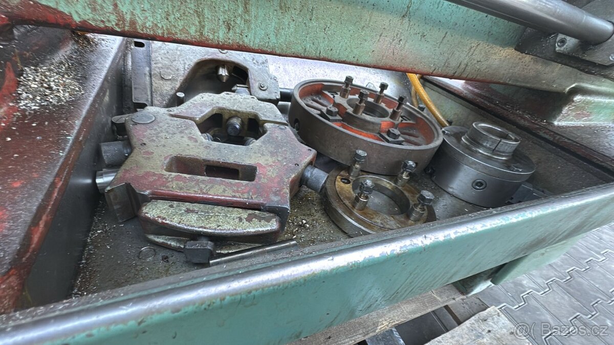 Soustruh SV18RA /750 - 7