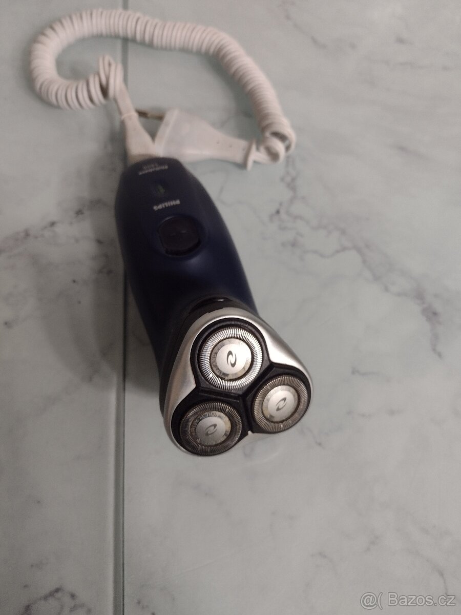 HOLICÍ STROJEK PHILIPS PHILISHAVE 5806 - 7