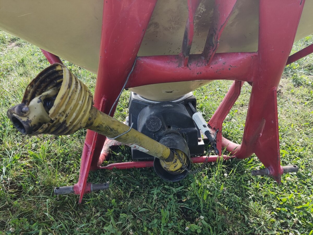 Rozmetadlo průmyslových hnojiv Vicon - 7