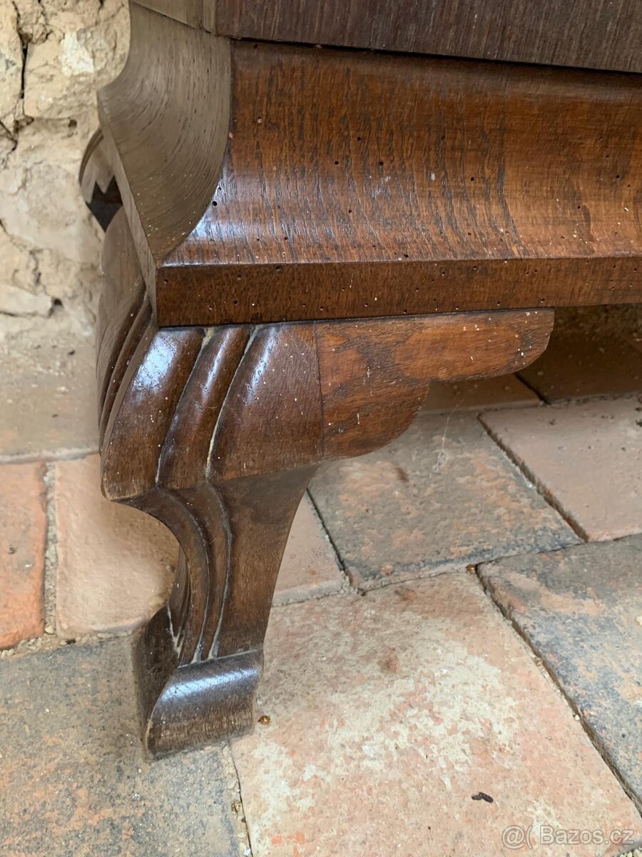 Starožitná skříň - 7