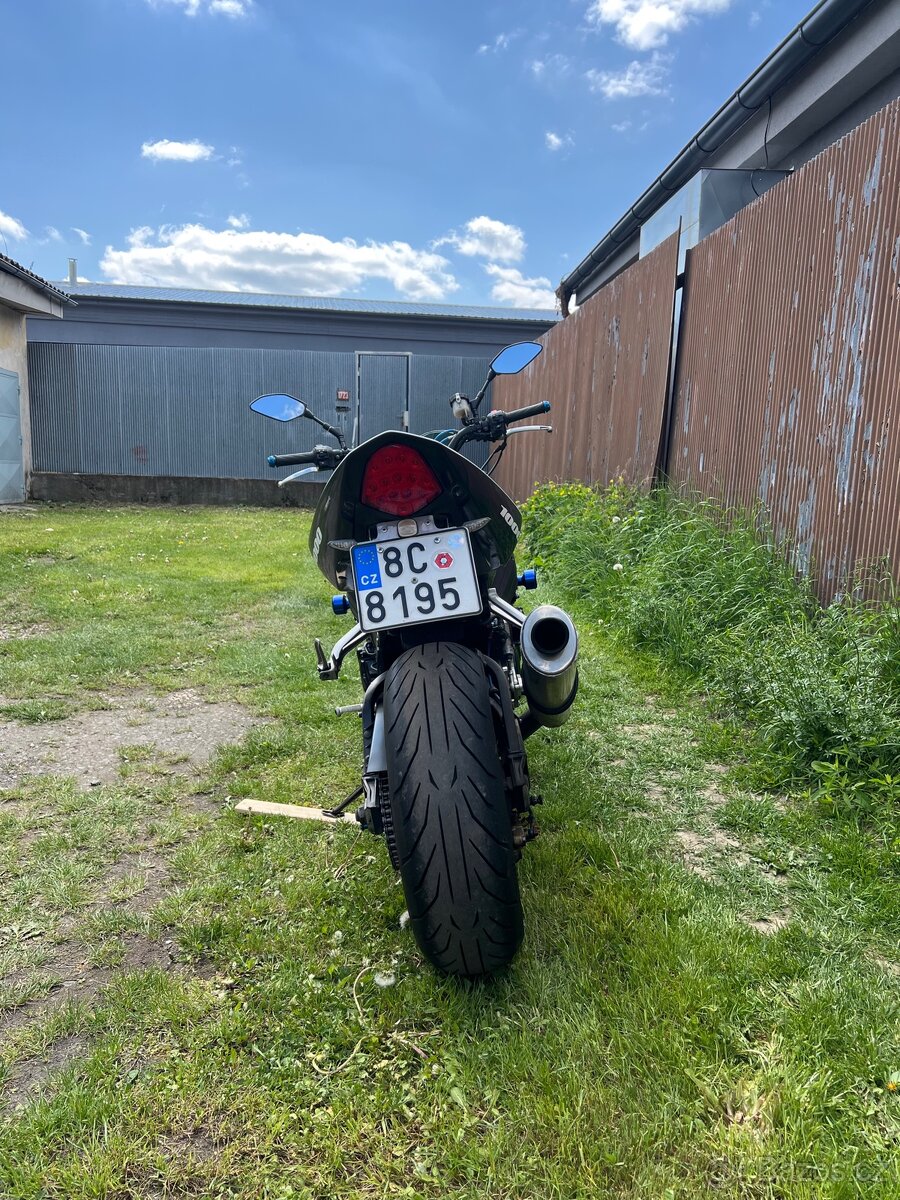 Suzuki GSX-R 1000 K3 - 7