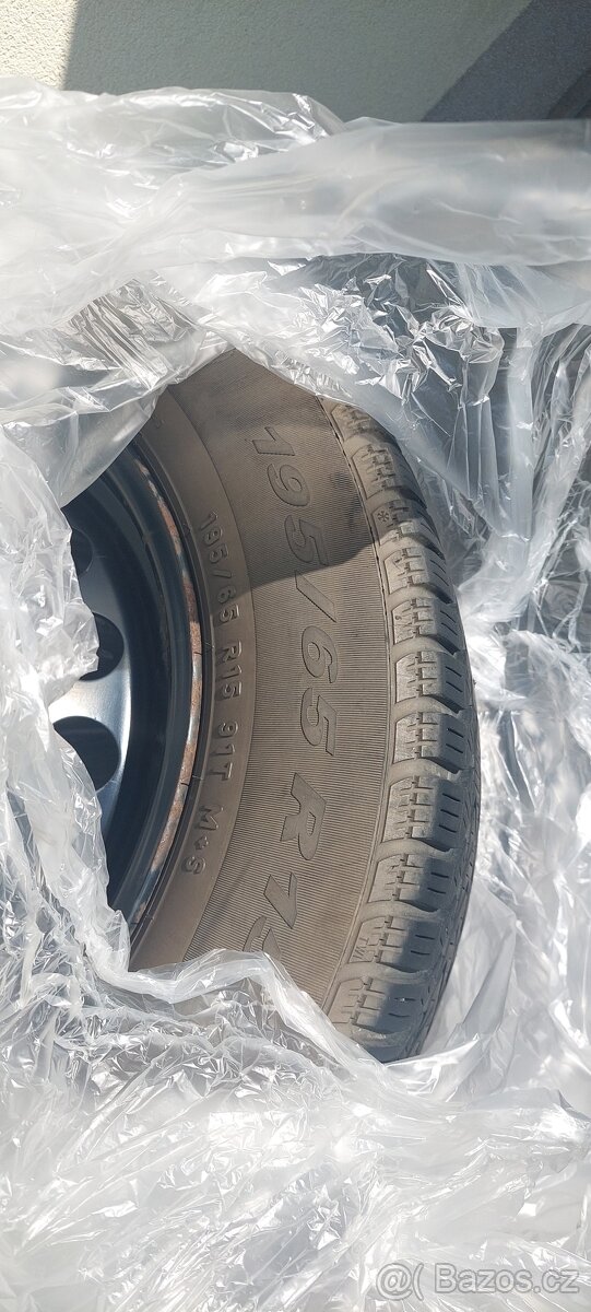 Škoda Octavia 2 II. a 3 III. zimní kola R15 Pirelli 5x112 - 7