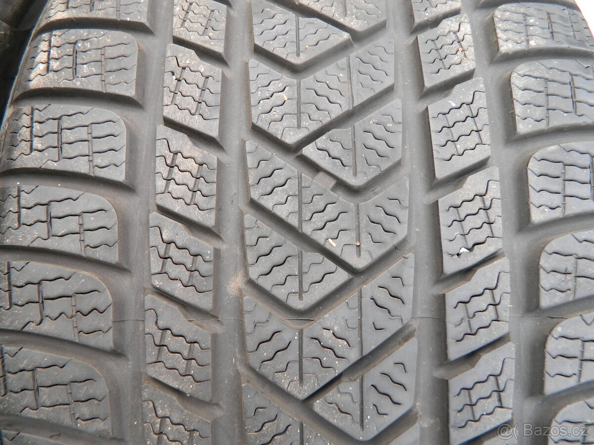 285/35 r20 104v 2KS zimní Pirelli - 7