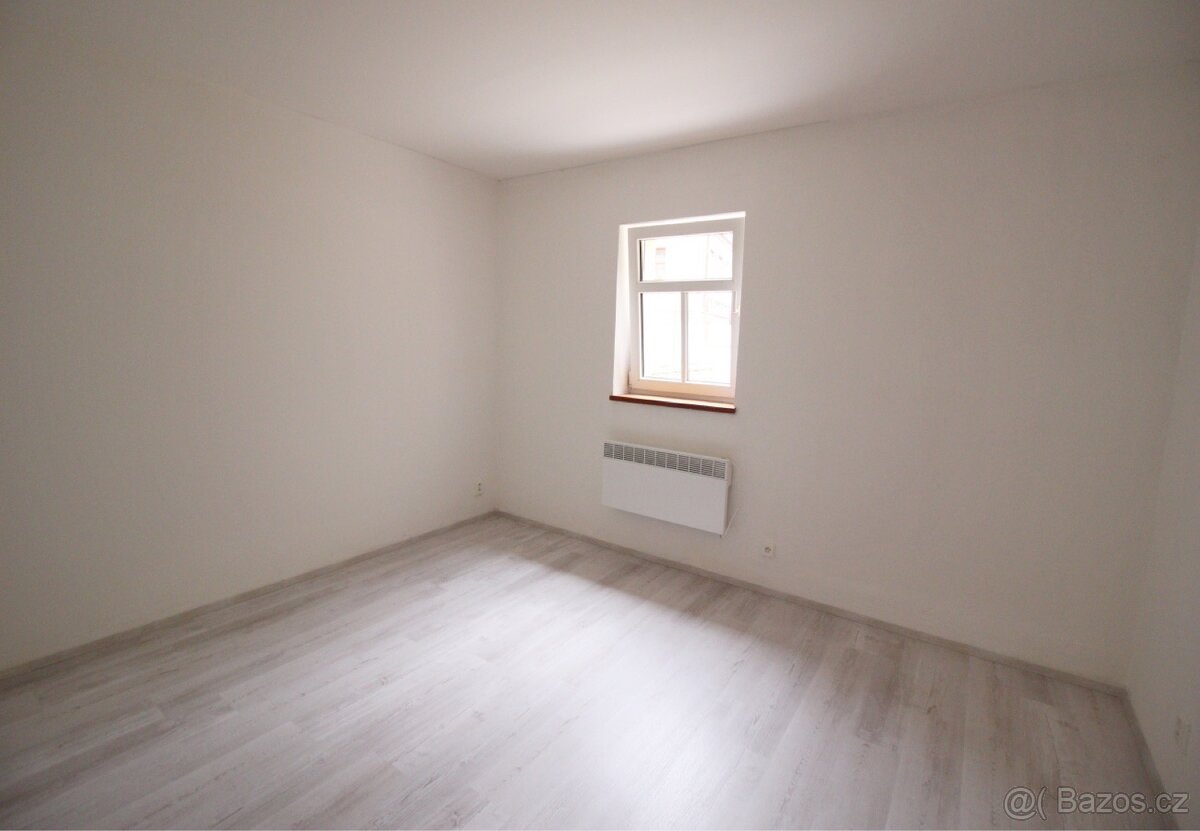 Pronájem prostorného bytu 2+1 v Křivoklátě - 7