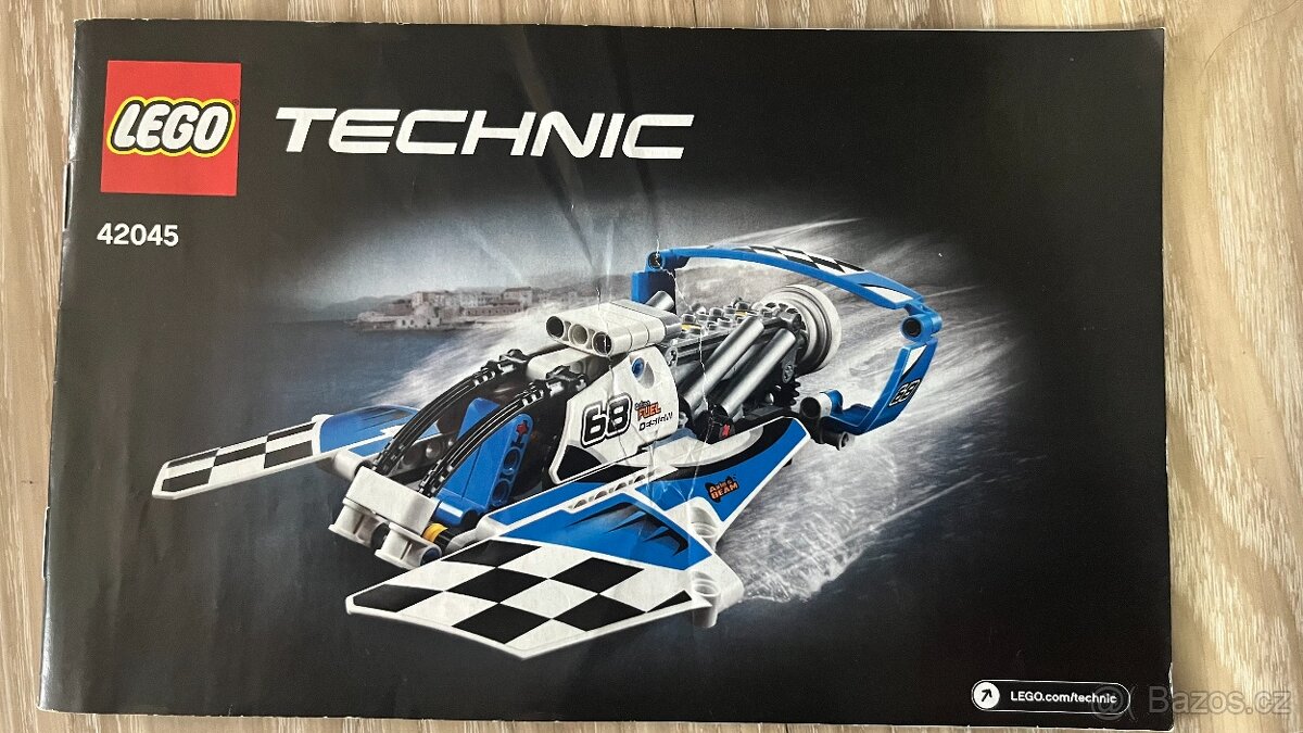 LEGO® TECHNIC 42045 Závodní hydroplán 2v1 - 7