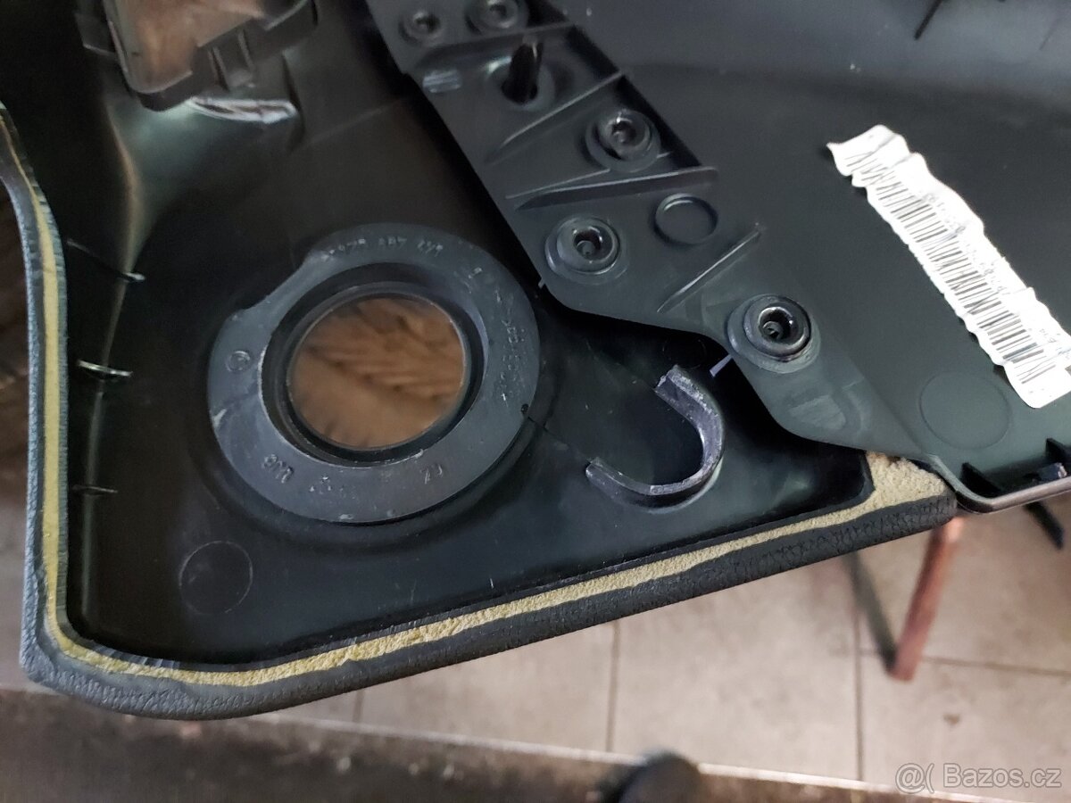 čalounění předních dveří Octavia 2 - 7