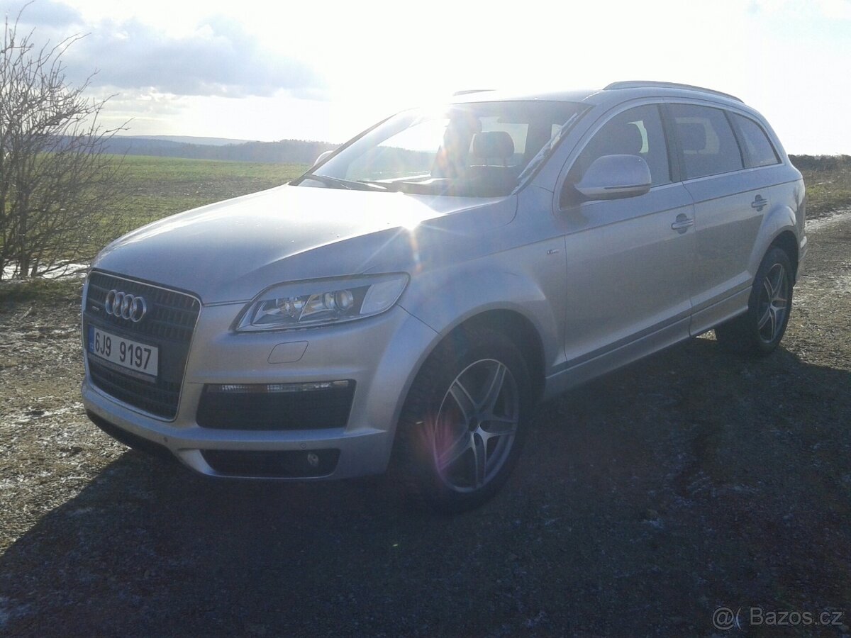 Audi Q7 3,0TDI Sline Quattro 7.míst - 7