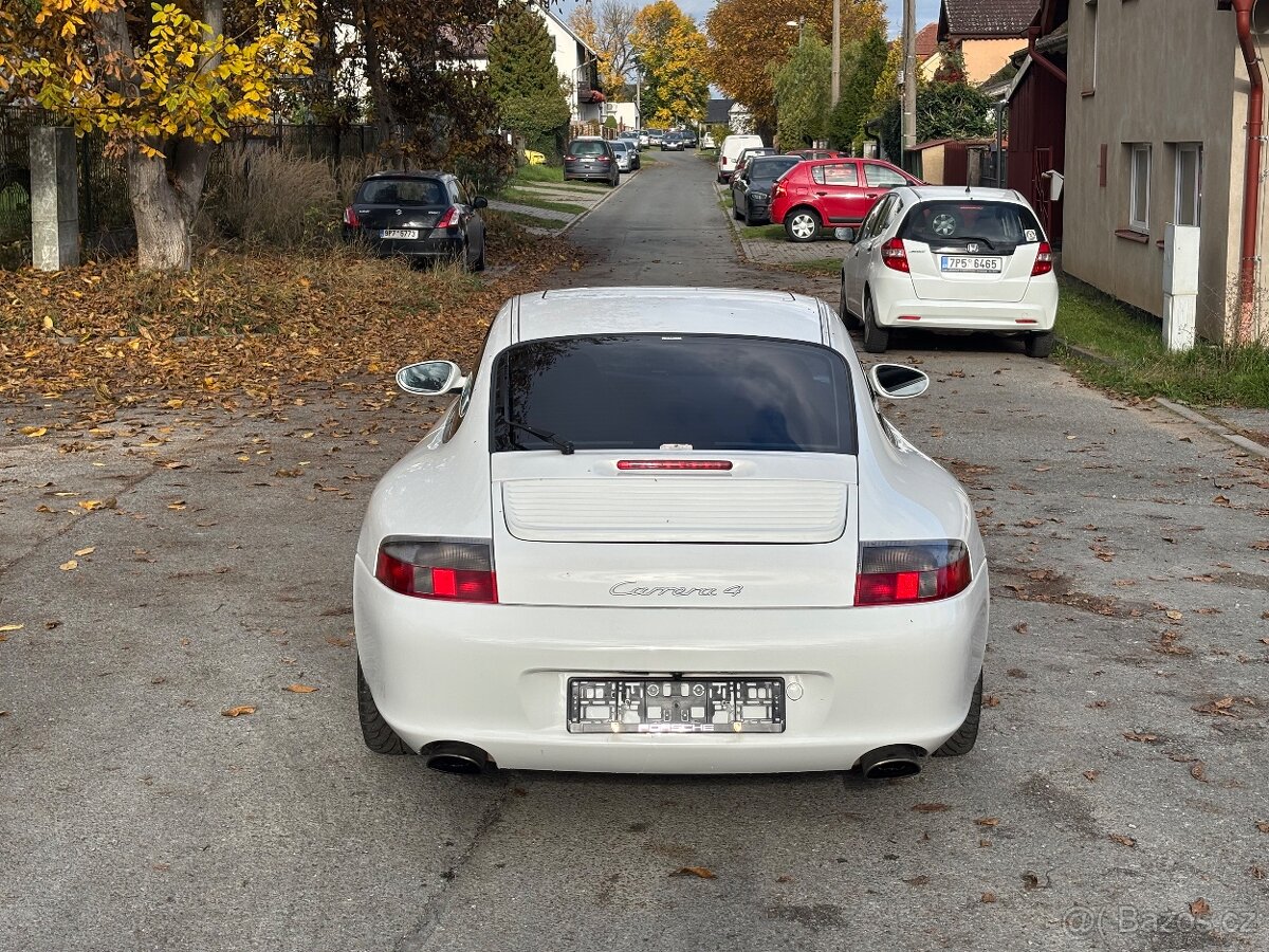 Porsche 911 Carrera 4 (996) - 7