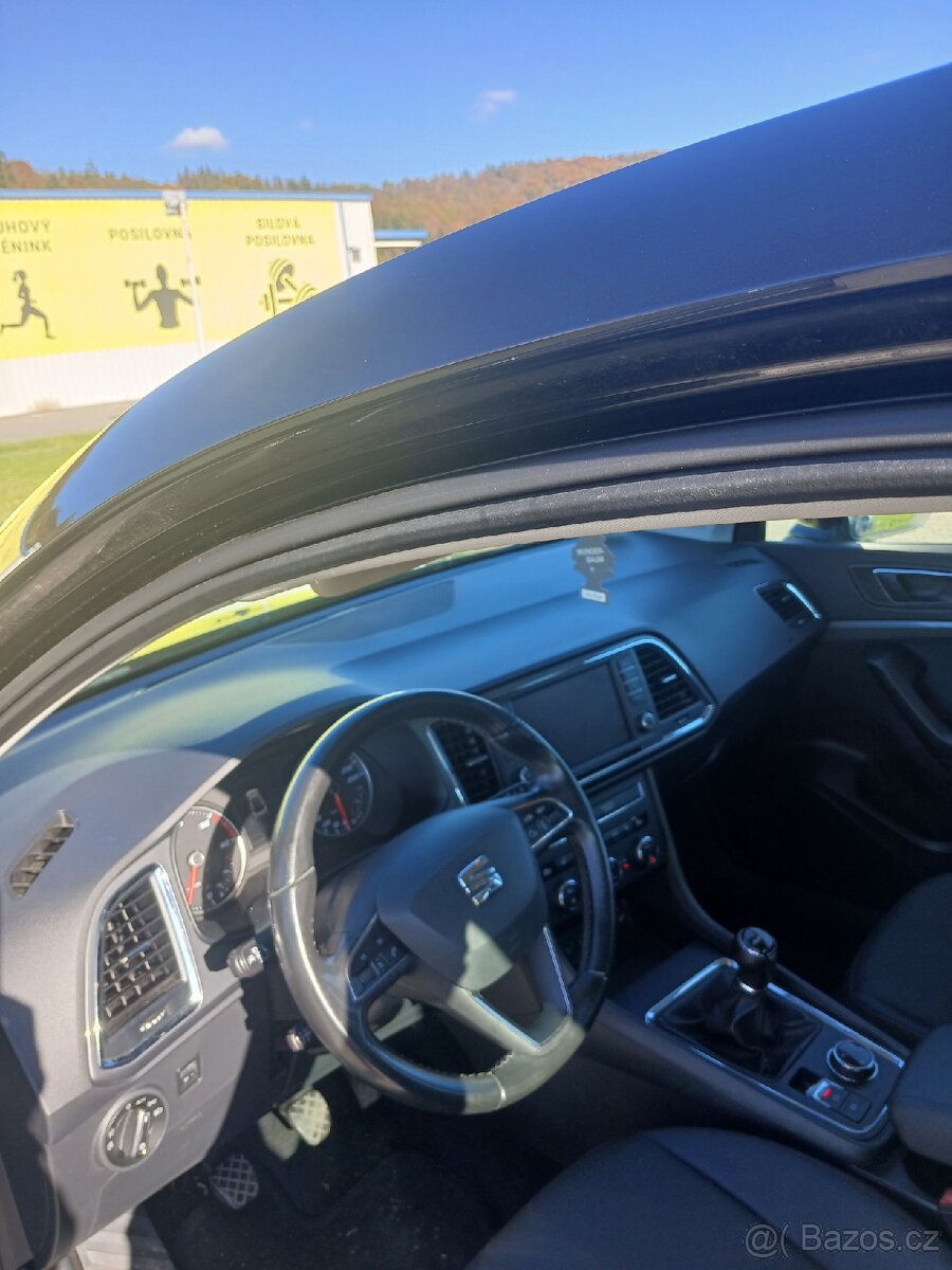 Seat Ateca 2.0TDI 4Drive 110kw led. Navigace - 7