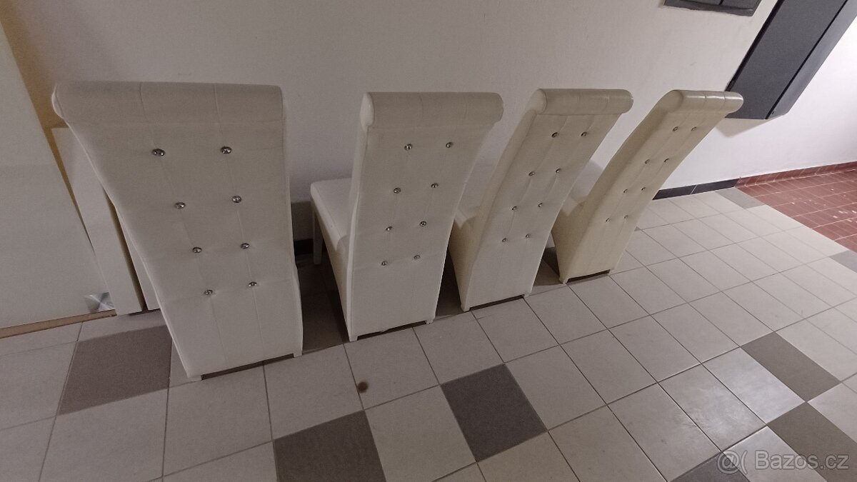 skleněný stul ze židlemi - 7