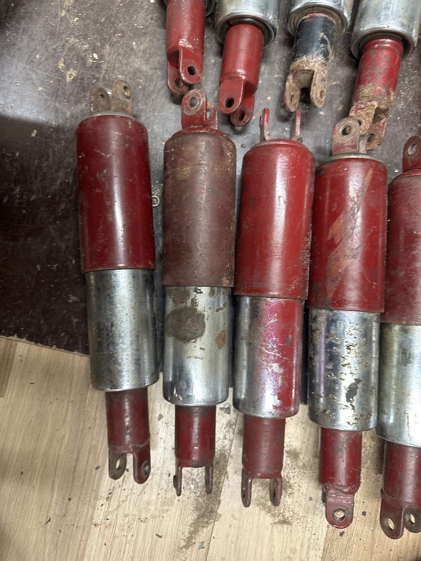 Predám zadní tlumiče na motocykle JAWA ČZ 125 175 250 350 - - 7