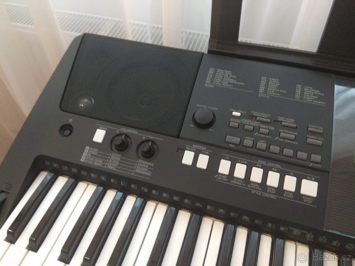 Yamaha PSR-E423 – klávesy pro začátečníky i kreativce - 7