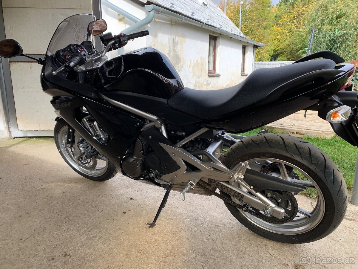 Kawasaki ER 6F - 7