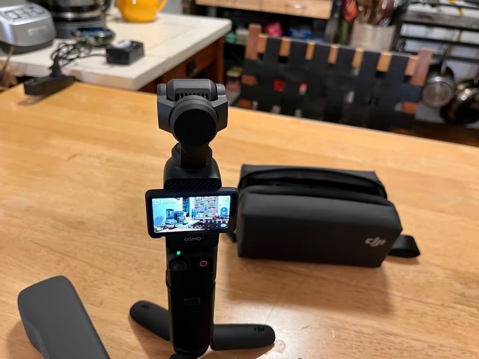 DJI Osmo Pocket 3 Creator Combo - 7